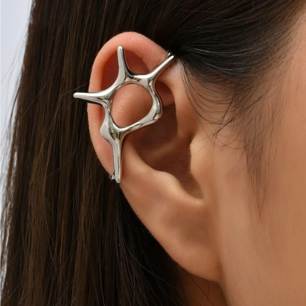 Alt ear cuff